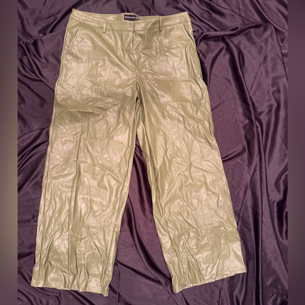 PrettyLittleThing Olive Faux Leather Straight-Leg Trousers